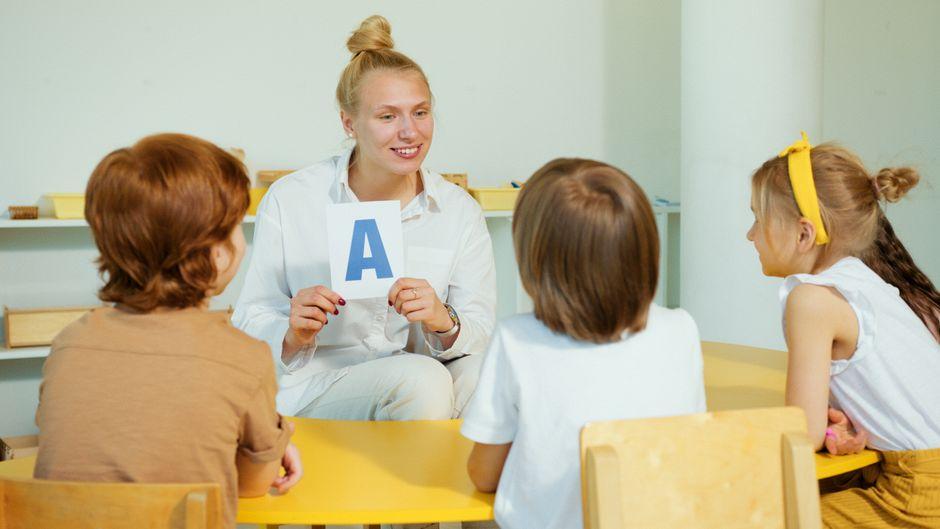 Reading Comprehension Games: Free Activities for Kids